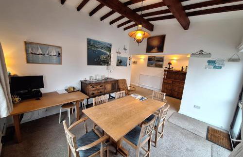 Tyr-yr-craig Cottage to rent - Photo 22