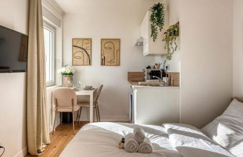 La Suite Crème - Métro D - Gare de Vénissieux - Foto 13