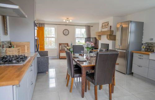 Fairhead Lodge Family Friendly Holiday Home - Foto 3