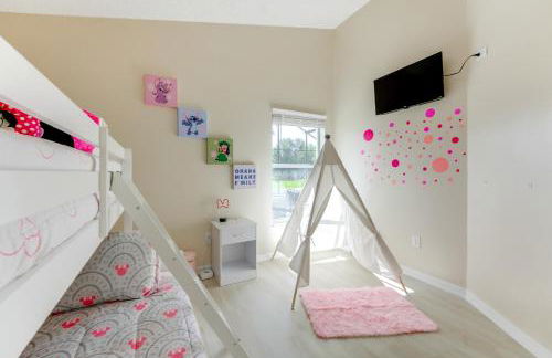 Sunny Skies and Disney Days Davenport Home with Pool! - Foto 19