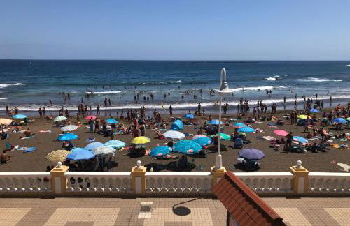 Espectacular en primera línea de la playa - Foto 24