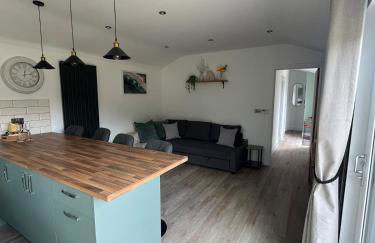 Sunset Retreat - Photo 16