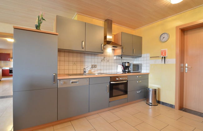 Comfy Holiday Home in Burg Reuland With Sauna, Terrace, BBQ - Foto 37