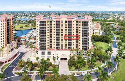 Luxury Condo at Cape Harbour Marina, Water Views! - Foto 44