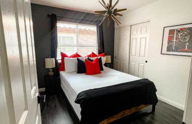 VEGAS GEM 4BDR KING BED Wifi GARAGE PRKNG - Foto 35