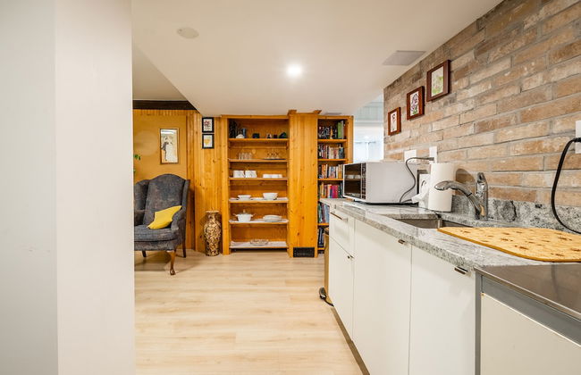 GLOBALSTAY Sunny Basement Brontë park - Foto 9