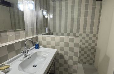 Le charme au centre du village - Foto 4