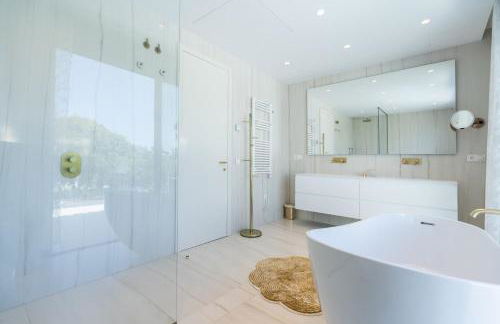 Stunning 6-Bedroom Villa in Guadalmina Baja - Foto 18