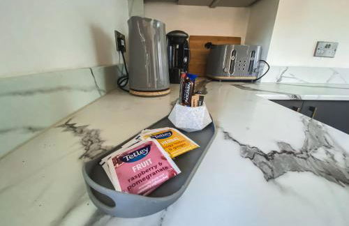 20min to Edinburgh City Centre Scotland Gateway - Photo 7