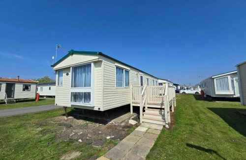 FI005 Loomy Escapes Caravan at St Osyth Beach Essex - Foto 4