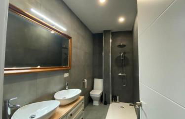 CASA REFORMADA CON TERRAZA/WIFI/AIRE ACONDICIONADO - Foto 4