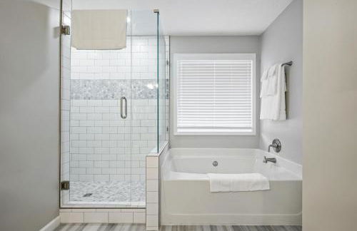 Plan A Trip To The Lake In This Open Air Cozy Home - Photo 12