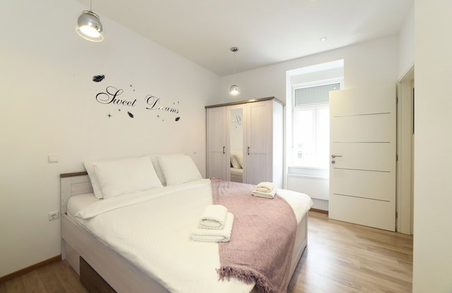 Lumi Primorska - Bright & Peaceful Courtyard Apartment - Foto 17