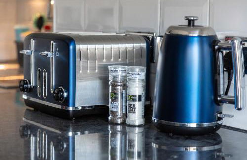 Welcome to Northview House Stylish 4 Bedroom Home in Southend by Jesswood Properties Contractors Corporates Relocation Stays Long Stays Welcome - Foto 27