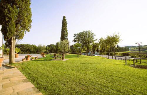 Farmhouse with swimming pool surrounded by greenery just 20 minutes from Arezzo - Foto 10