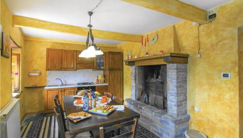 Awesome Home In Montefegatesi With Wifi - Foto 4