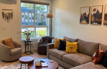 Haven at Greenbridge Close to Airport and Downtown - Foto 1