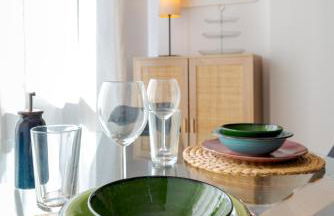 WintowinRentals Modern Apartment with Private Indoor Patio in Málaga - Foto 11