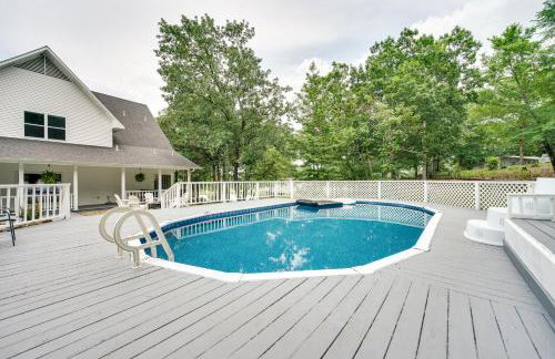 Spacious Getaway By Wolf Pen Gap 15 Acres and Pool! - Foto 30