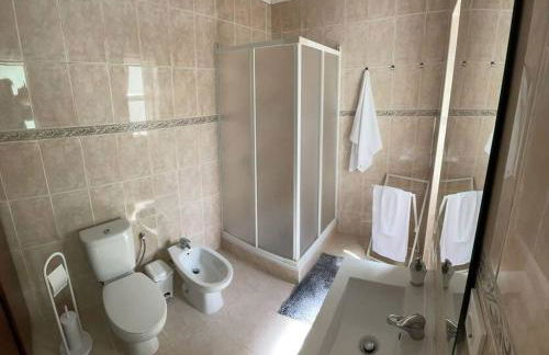 Friends Place - Photo 9