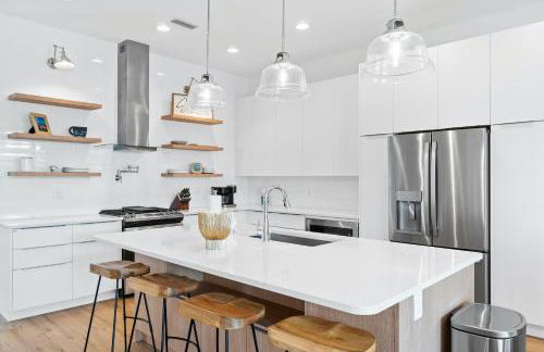 Beach House with Private Pool - Elevated Escape by Panhandle Getaways - Foto 28