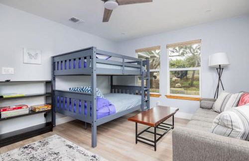 Casa Mariposa Newly Renovated Firepit*Fireplace*Great Deck*Pets Welcome! - Foto 21