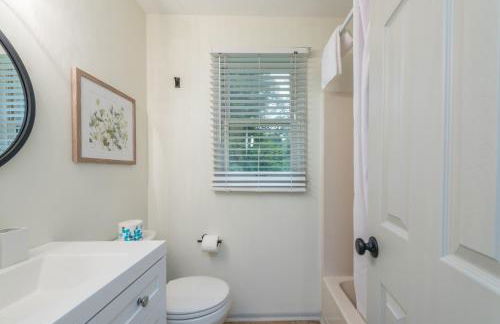 Peach & Pine Cottage - Foto 13