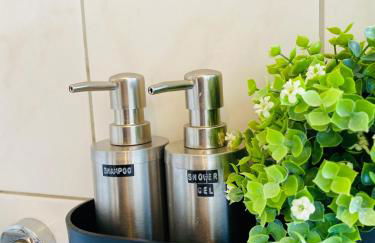 Cinema Apartment Magdeburg - Balkon & Beamer - Foto 17