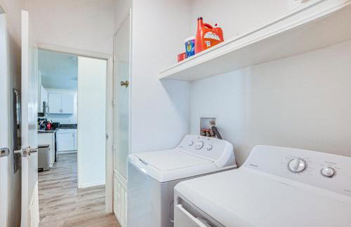 Waterfront Trinity Vacation Rental with Hot Tub! - Photo 24