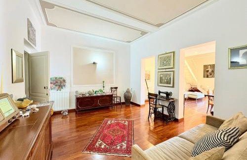 Exclusive Gina's Apartment - Photo 9