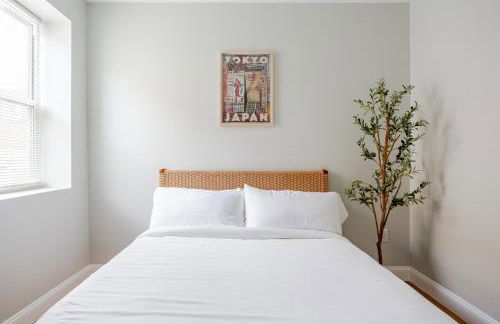Stylish Stay in Center City, French-Japanese & Minimalist Vibes - Foto 3