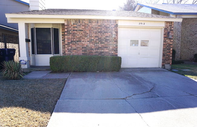 Newly Updated Cozy Home - Foto 24