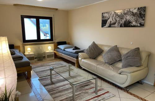 Parkplätze, Einzelbetten, 2 TVs, Balkon, Terrasse, fast Wi-Fi bis zu 1000 Mbit, Homeoffice - Foto 13