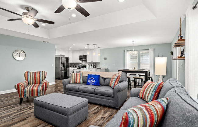 Coral Cabana - 3BD 2BA Home Close to Beach w/ Optional Golf Cart! - Foto 14