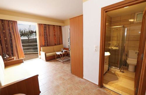 Tris Ekklisies Beachfront Apartment - Ammos - Foto 8