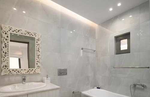 Ivory Villa, Pool, Heated SpaWhirlpool, Sauna & Gym, By ThinkVilla - Foto 45