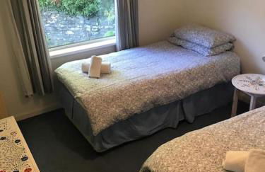 Stunning River Views, Tranquil Split-Level House, Private Garden & Parking - Foto 34