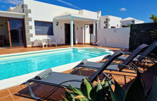 Casa Lagarto heated pool aircon central Playa Blanca - Foto 1