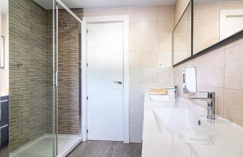 Malaga Center Flat Beach & Terrace - Photo 21