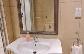 Luxury London House Sleeps x 16, Free Parking, Free Wifi, Garden Patio, Close to tube line easy access to Central London - Foto 12