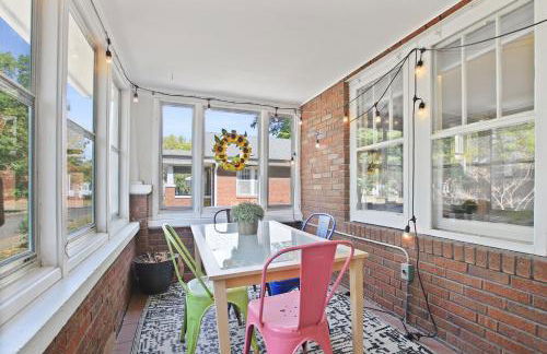 Bohemian Bungalow Pac-Man, walk downtown, pet friendly - Foto 51