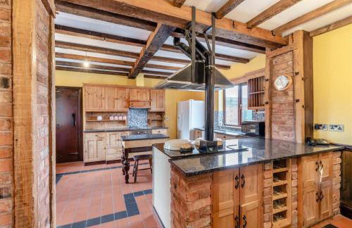 Pritams Gate 7 Bed 4 Bath Barn Conversion with Games Room Dog friendly Near the NEC & BHX - Foto 17