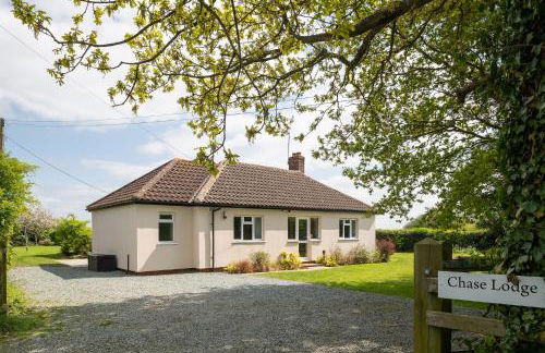 Chase Lodge, Kenilworth, Family Sized Cottage With free Wifi - Foto 15