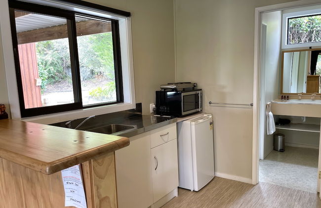 Motuoapa Bay Chalets - Photo 25