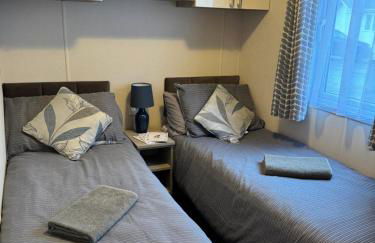 Jasmine Corner - entertainment passes included - message for longer stays - Foto 15