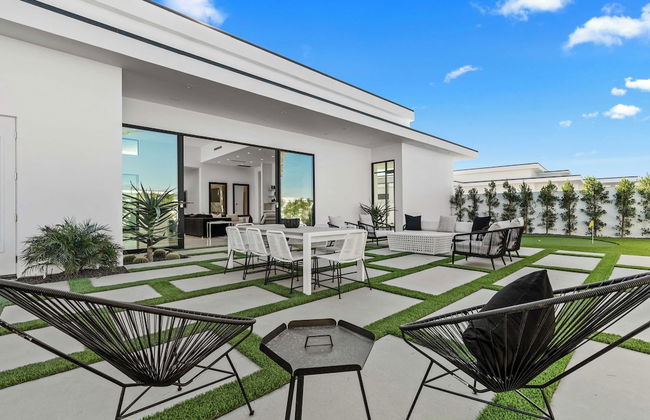 Exclusive Indio Villa Pool, Hot Tub, Putting Green Sleeps 18 Bravo #6 - Foto 18