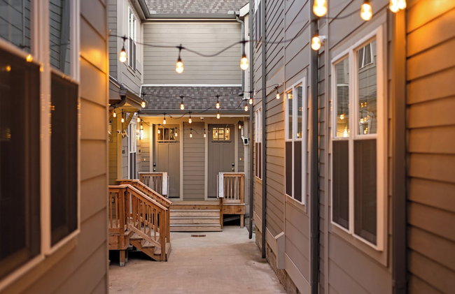Hart Suite 10 by Avantstay Gorgeous Town House w/ Modern Amenities in Nashville! - Photo 32