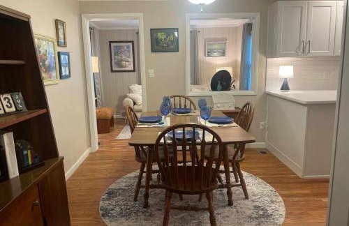 Newly renovated 3-bedroom lakeside home - Foto 18