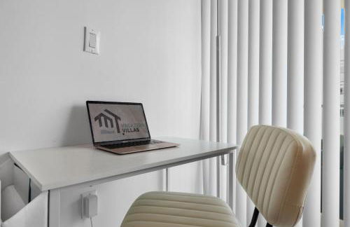 Luxury Condo with Rooftop Pool - 5-Min to Beach - Foto 28