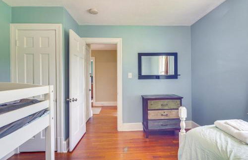 Pet-Friendly Home with Gazebo Minutes to Beach! - Foto 17